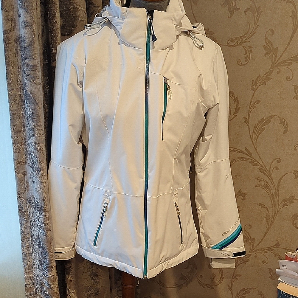 Women's White Obermeyer Skii Jacket with Teal Accents